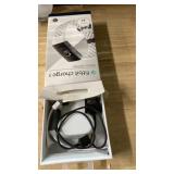 Fitbit Charge 3 SE Fitness Activity Tracker Graphite/White Silicone, One Size (S and L Bands Included),1 Count (Pack of 1) Fitbit Charge 3 SE Fitness Activity Tracker Graphite/White Silicone, One Size (S and L Bands Included),1 Count (Pack of 1)