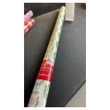 50 sq ft 'Joy' Wreath Christmas Gift Wrap White - Wondershop⢠50 sq ft 'Joy' Wreath Christmas Gift Wrap White - Wondershopâ¢