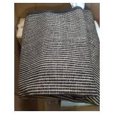 Black and brown woven wool rug 8'6\'x11'6\' Black and brown woven wool rug 8'6\'x11'6\'