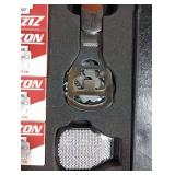 ZIZZON Foot Care Pedicure Callus Shaver Hard Skin Remover Wood Handle 70 Blades