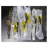 ESreake 6PCS Antique Bronze Cabinet Pulls with Plate,6.5 Long Vintage Zinc Alloy Handles Pulls Knobs for Drawer Furniture Door Bedroom Kitchen Cupboard with Screws (Small(6.5 L/3.8 CC))