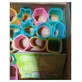 Thuodo Valentines Cards for Kids Classroom with Rainbow Coil Spring Stress Relieve Anxiety Toys, Valentines Day Gifts For Kids Boys Girls Game Prizes Party Favors Supplies