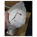 Lanpn 6 Pcs 6 Large Christmas Balls Ornaments, Outdoor Xmas Tree Hanging Decorations, Shatterproof Christmas Ball Ornament Set for Winter Holiday Home, Assorted Relief Pattern, White & Rose Gold SOME 