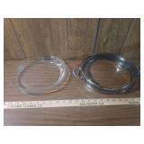 Round Pie Plate with Silver-Plated Holder Round Pie Plate with Silver-Plated Holder