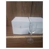 (8) Crystal White Wine Glass (8) Crystal White Wine Glass