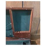 Wooden Jewelry Display Case with Green Velvet Interior Wooden Jewelry Display Case with Green Velvet Interior