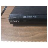 Sony DVP-SR200P CD/DVD Player Sony DVP-SR200P CD/DVD Player