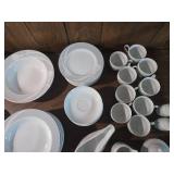Mikasa Classic Flair Peach 53 Piece Dinnerware Set â Vintage Porcelain Japan Mikasa Classic Flair Peach 53 Piece Dinnerware Set â Vintage Porcelain Japan