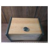 Wood bread box with Green trim Wood bread box with Green trim