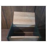 Wood bread box with Green trim Wood bread box with Green trim