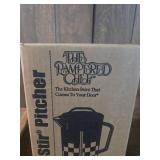 The Pampered Chef Quick-Stir Pitcher #2278 The Pampered Chef Quick-Stir Pitcher #2278