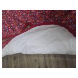 Christmas Tree Skirt with Penguin Pattern Christmas Tree Skirt with Penguin Pattern