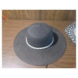 Set of Three Straw Sun Hats with Decorative Bands Set of Three Straw Sun Hats with Decorative Bands