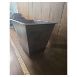 Metal planter Metal planter