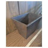 Metal planter Metal planter