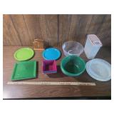 Colorful Plastic Party Dinnerware Set Colorful Plastic Party Dinnerware Set