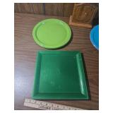 Colorful Plastic Party Dinnerware Set Colorful Plastic Party Dinnerware Set