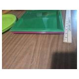 Colorful Plastic Party Dinnerware Set Colorful Plastic Party Dinnerware Set