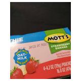 Motts Fruit Smoothies Strawberry Banana, 4.2 oz clear pouches, 4 Pack, Non-dairy, Made With Oatmilk, Made With Real Fruit, Good Source of Calcium, On-the-Go