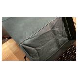 Storage bin. Collapsable color green Storage bin. Collapsable color green