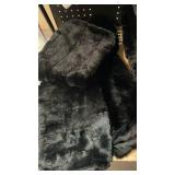 Oeko-Tex Standard 100 Certified Black Faux Fur Fabric comforter with 3 pillow cases queen size Oeko-Tex Standard 100 Certified Black Faux Fur Fabric comforter with 3 pillow cases queen size