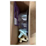 Philips Avent Soothie Baby Pacifiers - 100% Silicone Pacifiers for Babies 0-3 Months, One-Piece Design, BPA-Free, Extra Durable, Green and Yellow, 4 Pack, Model SCF190/71 Philips Avent Soothie Baby Pacifiers - 100% Silicone Pacifiers for Babies 0-3 Months, One-Piece Design, BPA-Free, Extra Durable, Green and Yellow, 4 Pack, Model SCF190/71