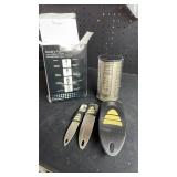 Fox Run Bakers Pro Adjust-A Measuring Set 4-Piece Satin Fox Run Bakers Pro Adjust-A Measuring Set 4-Piece Satin