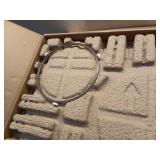 21 in. 1.1 cu. ft. 1000-Watt Countertop Microwave Oven in Fingerprint Resistant Stainless Steel and Bar Handle (Missing Plate) - Retail: $89