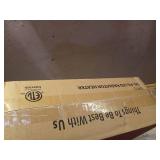 700W White Indoor Oil-Filled Radiator Electric Portable Space Heater Radiant for Living Room, Bathroom, Bedroom, Garage - Retail: $60