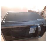 21 in. 1.1 Cu. Ft. 1000-Watt Countertop Microwave Oven in Fingerprint Resistant Stainless Steel and Bar Handle (SEE DETAILS) - Retail: $109