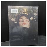 3Pcs Victorian Canvas Wall Art Girl in the water lily Dark Academia Wall Decor Pictures Gothic Cottagecore Beautiful Girl Posters Prints for Living Room Bedroom Bathroom Home Decoration 12X16in