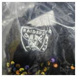 FOCO womens NFL Las Vegas Raiders Team Logo Ladies Sequin Fashion Slippers Medium
