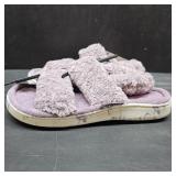Muk Luks Women's Slipper Lavender size Six