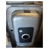 Elkay Dayton Stainless Steel 25' x 22' x 6-9/16', Single Bowl Drop-in Sink - Out of box Comes as pictured *Retails $114*