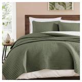 Queen Quilt-3 Pieces Lightweight Bedspreads Olive Green Queen Size Quilt Bedding Set for All Seasons, Soft Summer Coverlet with 2 Pillow Shams Suitable for Bed & Couch - Retail: $50 Queen Quilt-3 Pieces Lightweight Bedspreads Olive Green Queen Size Quilt Bedding Set for All Seasons, Soft Summer Coverlet with 2 Pillow Shams Suitable for Bed & Couch - Retail: $50