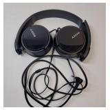 Sony ZX Series Wired On-Ear Headphones, Black MDR-ZX110. VISIBLE USE. NEED TO BE CLEANED. Sony ZX Series Wired On-Ear Headphones, Black MDR-ZX110. VISIBLE USE. NEED TO BE CLEANED.