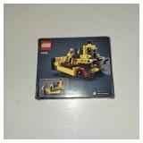 LEGO Technic Heavy Duty Bulldozer Multicolored 195 pc LEGO Technic Heavy Duty Bulldozer Multicolored 195 pc