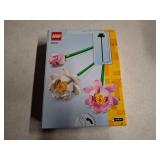 LEGO Lotus Flower Bouquet Multicolored 220 pc LEGO Lotus Flower Bouquet Multicolored 220 pc