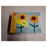 LEGO Sunflowers Building Toy Set LEGO Sunflowers Building Toy Set