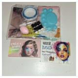 Face Painting Kit,18 Color+15 Color Non-toxic Water Activated Face Paint Palette,Halloween Makeup Kit.Ideal for Halloween,Carnival,Cosplay,Party,Arty Stage Makeup. Face Painting Kit,18 Color+15 Color Non-toxic Water Activated Face Paint Palette,Halloween Makeup Kit.Ideal for Halloween,Carnival,Cosplay,Party,Arty Stage Makeup.