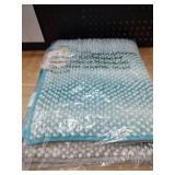 Comfort Bay Chenille Bath Rug - Blue and White