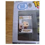 Funko Bitty POP! Towns: Harry Potter Garrick Ollivander and Ollivander's Wand Shop Figures