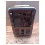 Deluxe Milkhouse Utility Heater (Cosmetic Damage)- Retail: $32