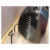 Vornado VH240+ 1500-Watt Black Indoor Electric Fan Space Heater Charcoal gray - Retail: $60