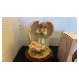 Seraphim Classics Francesca loving guardian music box and Hope