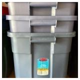 3 Rubbermaid tubs with lids