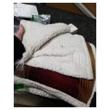 Eddie Bauer - Blanket, Super Soft Reversible Sherpa & Brushed Fleece Bedding, Ideal Throw Blankets for Couch, Plaid Home Design (Nordic Raisin) Eddie Bauer - Blanket, Super Soft Reversible Sherpa & Brushed Fleece Bedding, Ideal Throw Blankets for Couch, Plaid Home Design (Nordic Raisin)