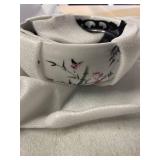 Blue and White Porcelain Hydroponic Planter Pot with Base 6.9 Inch Chinese Style Ceramic Lotus Flower Pot for Indoor Garden and Home Decoration Blue and White Porcelain Hydroponic Planter Pot with Base 6.9 Inch Chinese Style Ceramic Lotus Flower Pot for Indoor Garden and Home Decoration