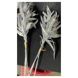 Glitter Silver Palm Leaf Stems 2 pack Glitter Silver Palm Leaf Stems 2 pack