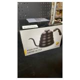 Tea Kettle with Thermometer Pot Black Stovetop Tea Kettle 40oz Gooseneck Kettle Teapot Pour Over Coffee Kettle with Thermometer,1200ml,5 Cup,Black,1Pack Tea Kettle with Thermometer Pot Black Stovetop Tea Kettle 40oz Gooseneck Kettle Teapot Pour Over Coffee Kettle with Thermometer,1200ml,5 Cup,Black,1Pack